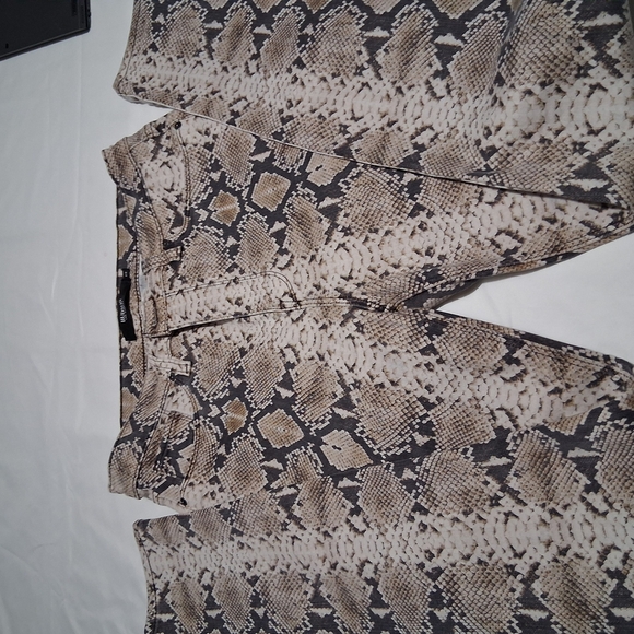 Hudson Jeans Tan Reptile Print Denim - Picture 3 of 8